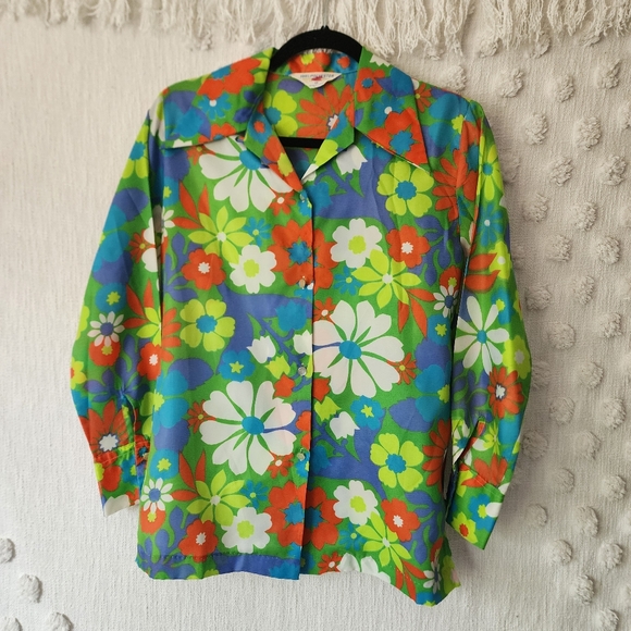 Vintage Tops - 60's 70's Vintage Floral DayGlo Button Down Wing Collar Blouse